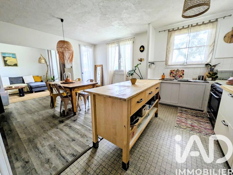 Appartement - 81 m² - 4 pièces