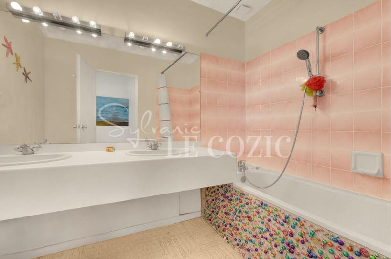 Maison - 174 m² - 7 pièces