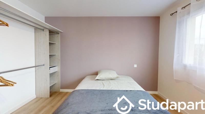 Chambre - 17 m² - 1 pièce