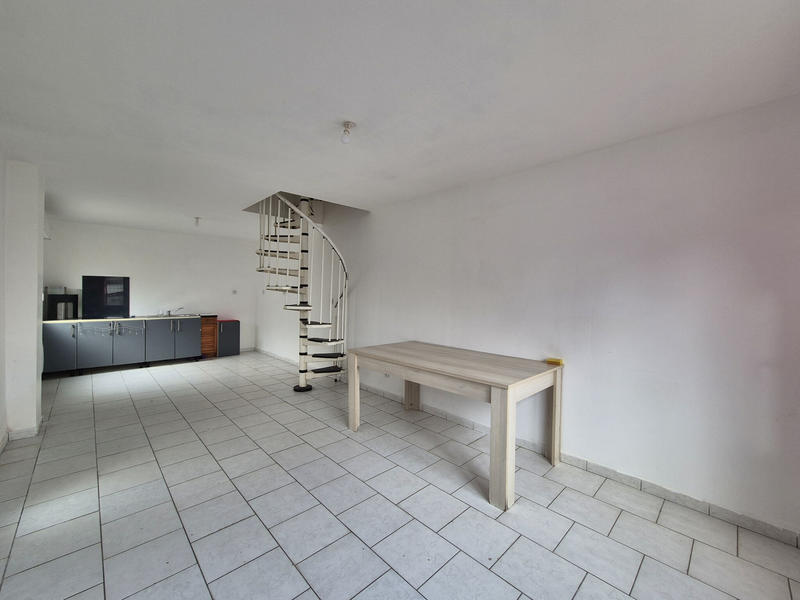 Maison - 195 m² - 8 pièces