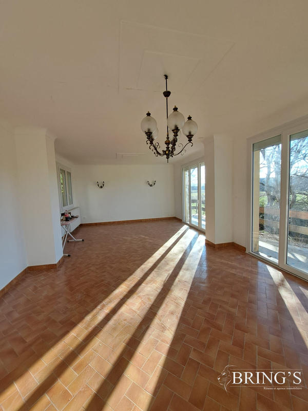 Maison - 115 m² - 7 pièces