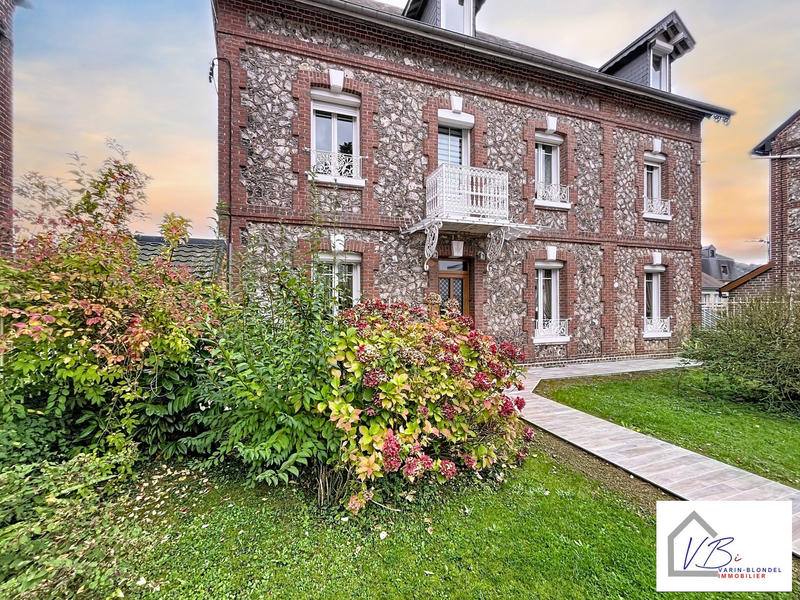 Maison - 128 m² - 5 pièces