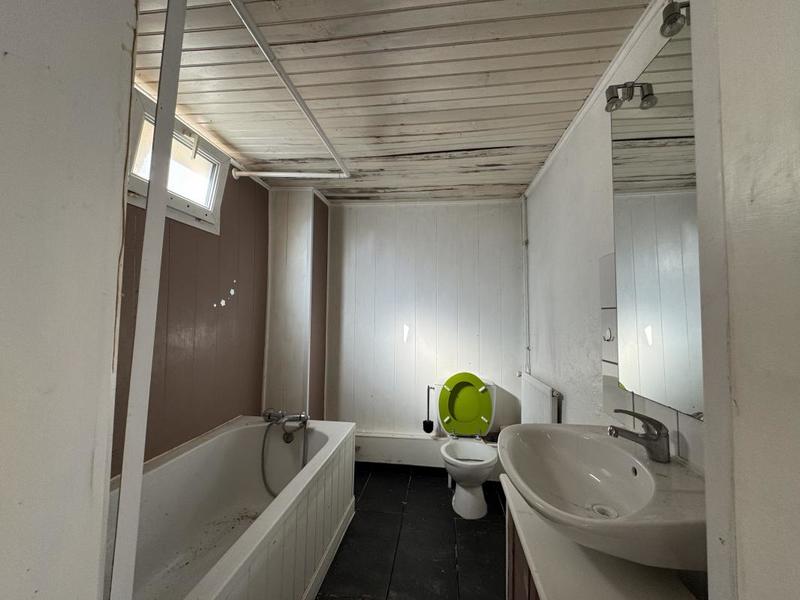 Immeuble - 75 m² - 5 pièces