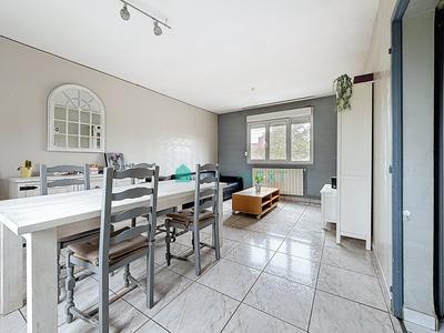 Maison - 80 m² - 4 pièces