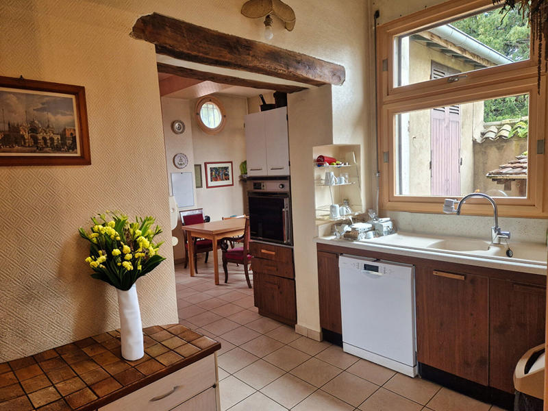 Maison - 329 m² - 9 pièces