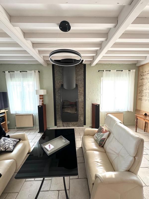 Maison - 215 m² - 8 pièces