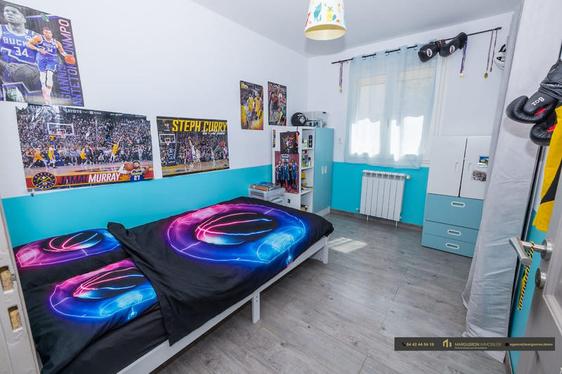 Maison traditionnelle - 143 m² - 5 pièces