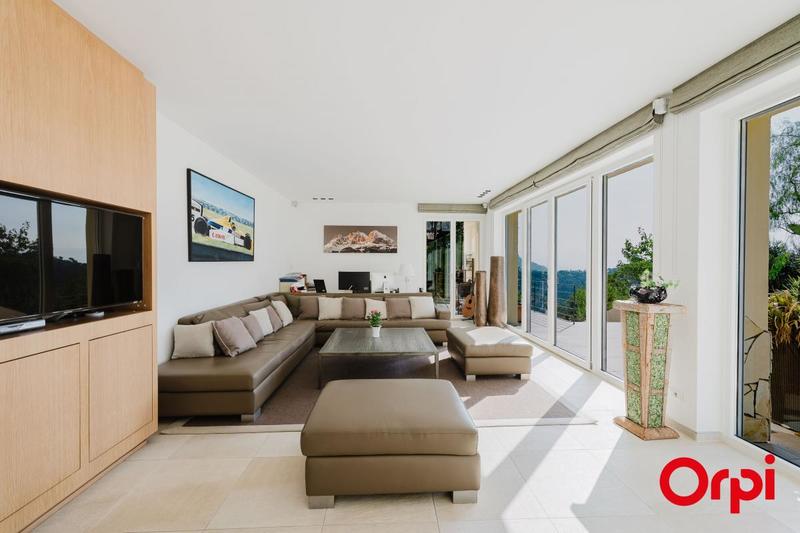 Villa - 366 m² - 11 pièces