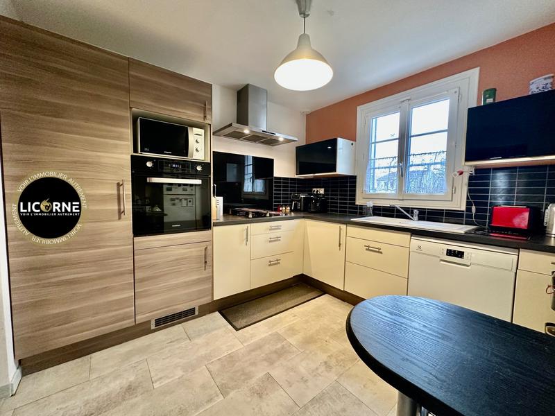 Maison - 110 m² - 6 pièces