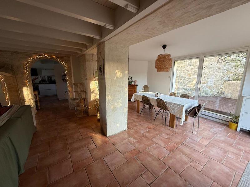 Maison - 140 m² - 4 pièces