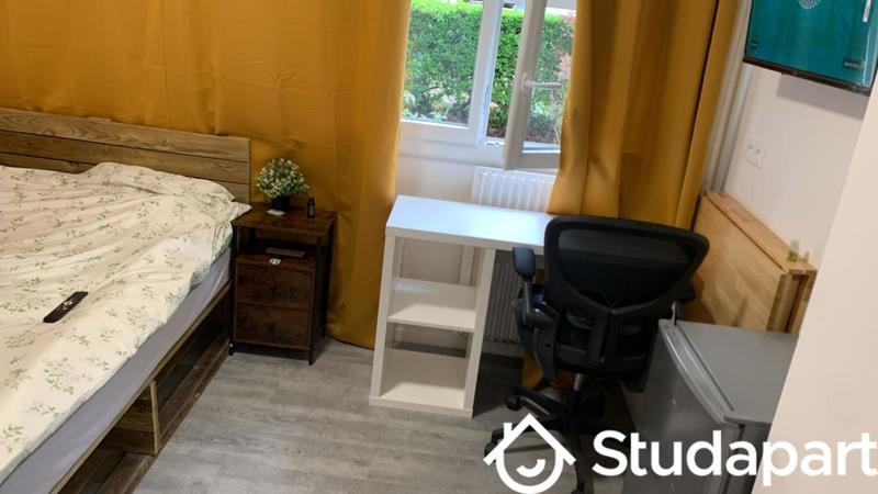 Chambre - 10 m² - 1 pièce