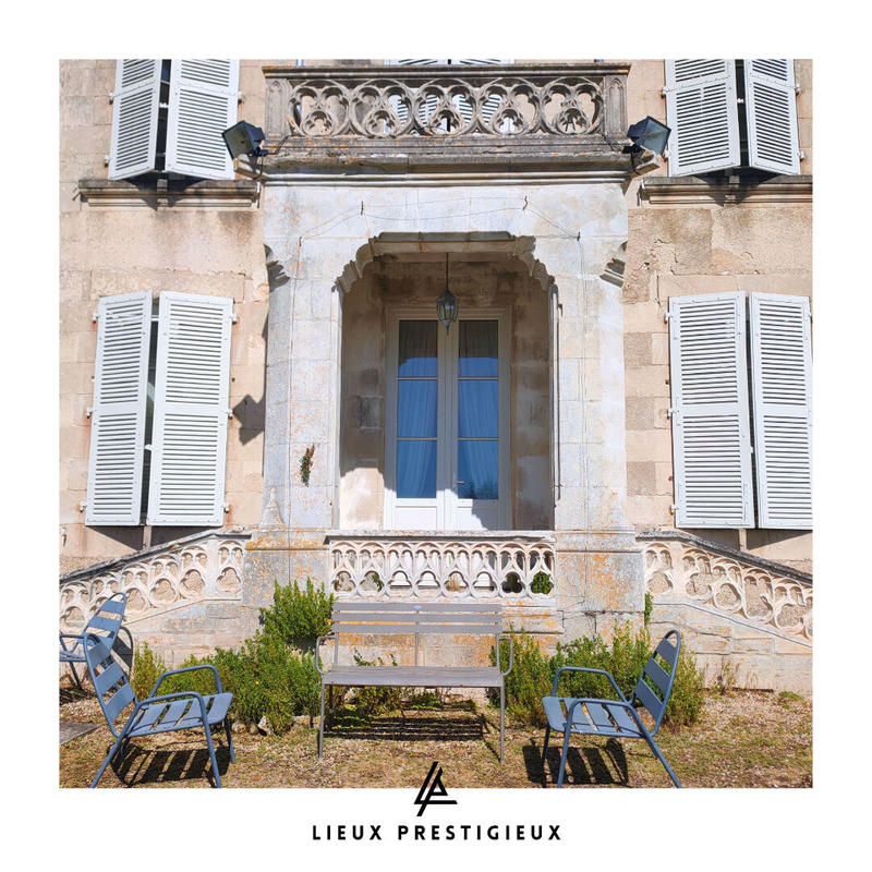 Demeure - 1 500 m² - 55 pièces