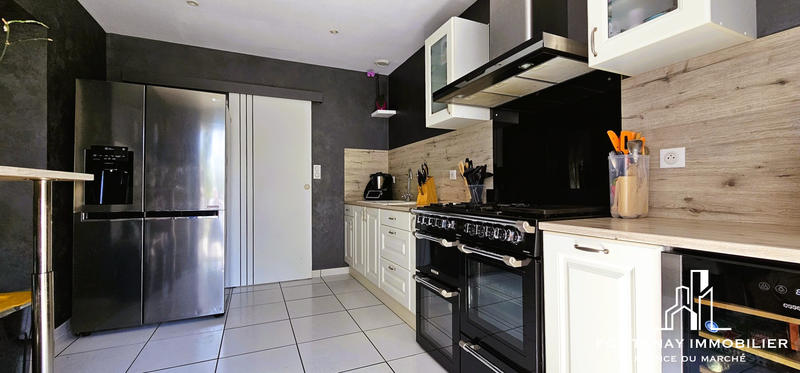 Maison - 136 m² - 7 pièces