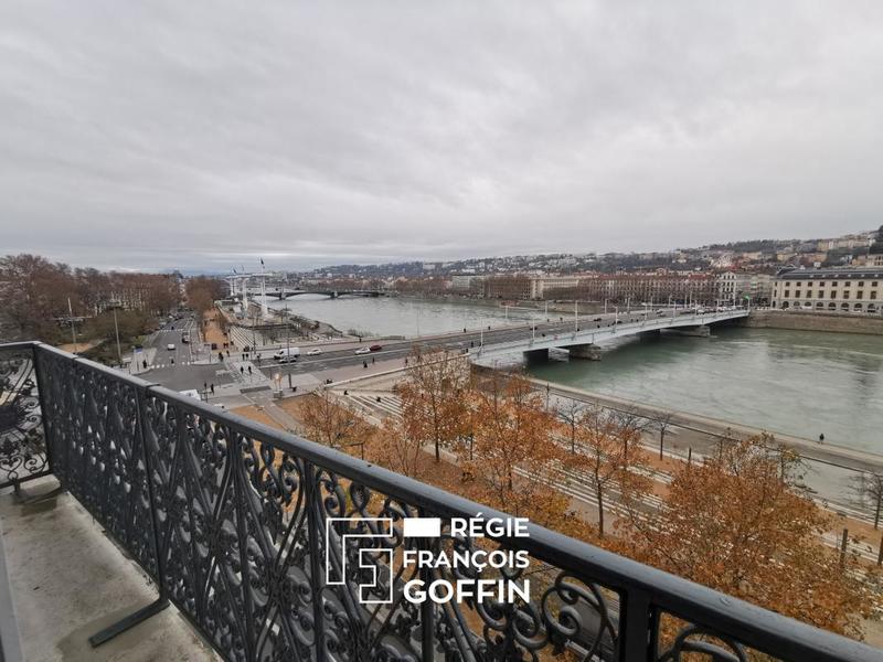 Appartement - 83 m² - 4 pièces