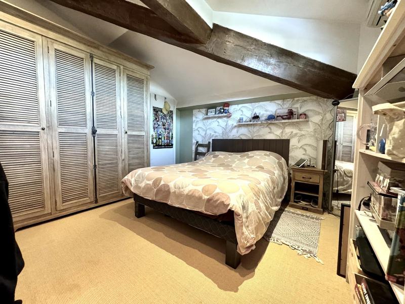 Appartement - 92 m² - 4 pièces