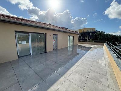 Appartement - 75 m² - 4 pièces