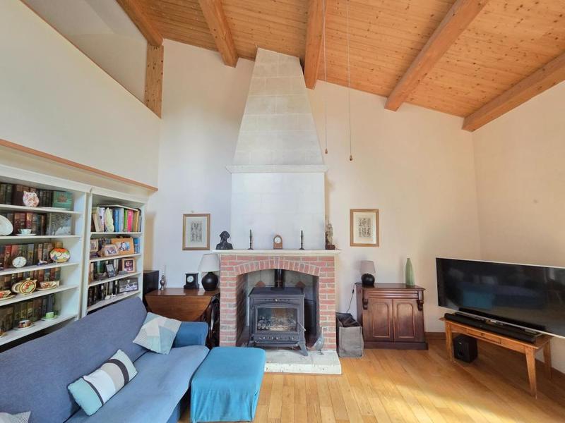 Maison - 150 m² - 9 pièces