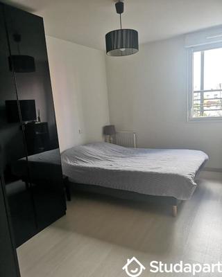 Chambre - 11 m² - 1 pièce