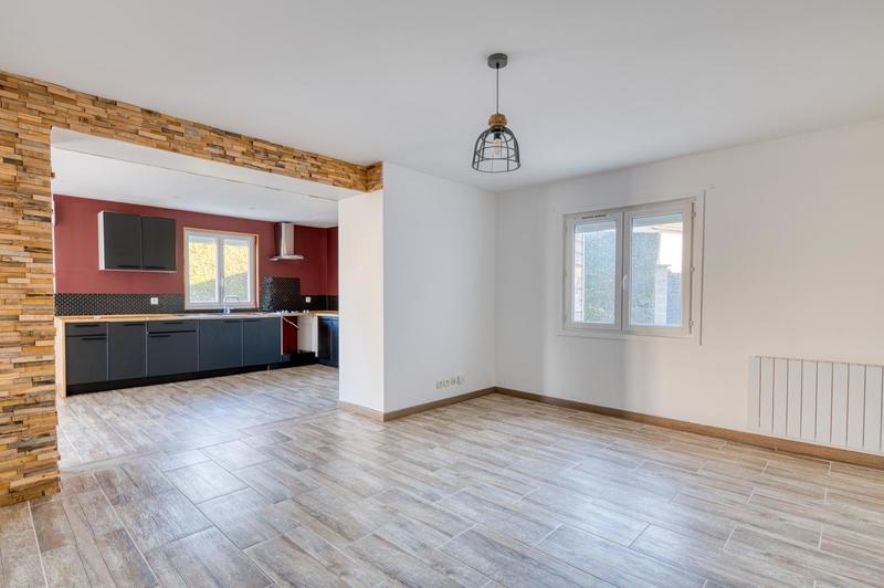 Maison traditionnelle - 100 m² - 5 pièces