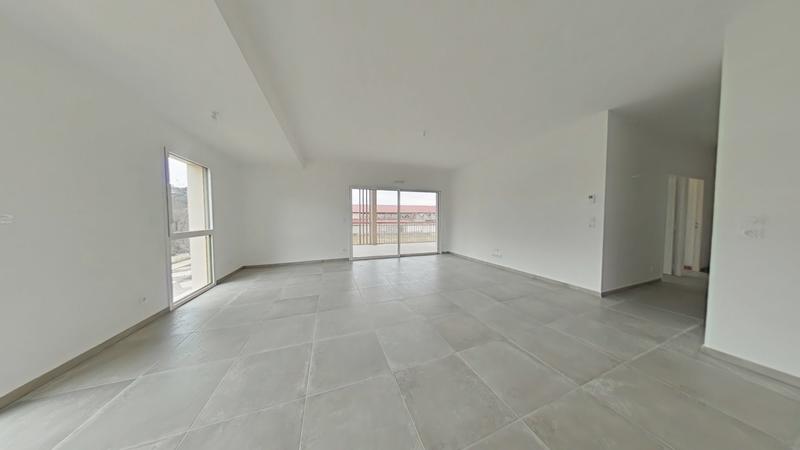 Appartement - 96 m² - 4 pièces