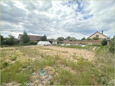 Terrain constructible - 730 m²