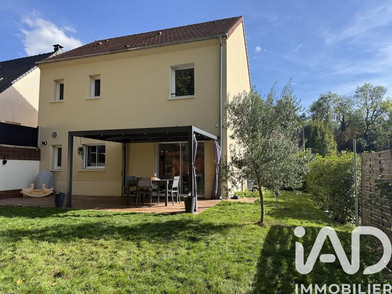 Maison - 98 m² - 4 pièces