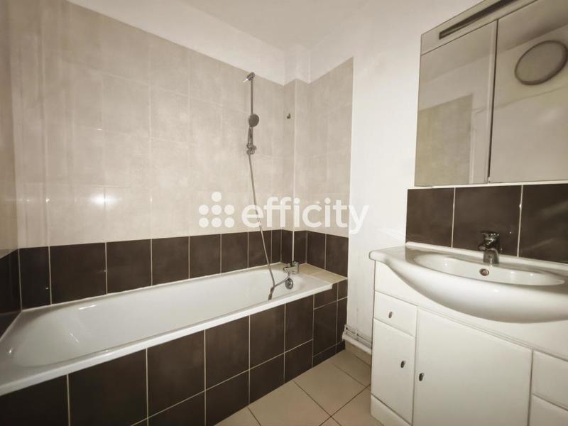 Appartement - 74 m² - 3 pièces