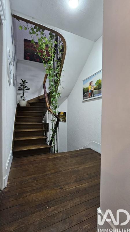 Maison - 179 m² - 8 pièces