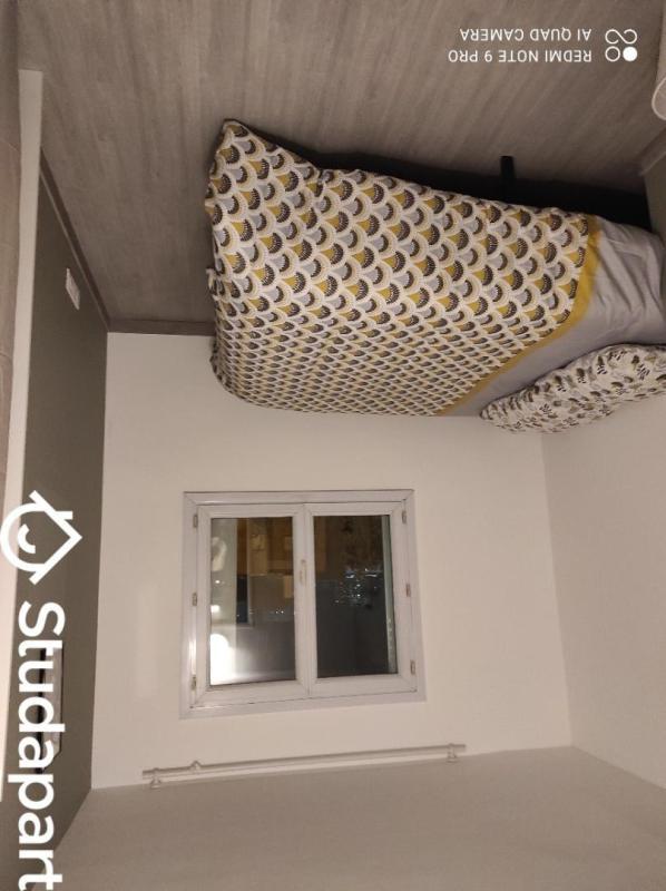 Chambre - 9 m² - 1 pièce