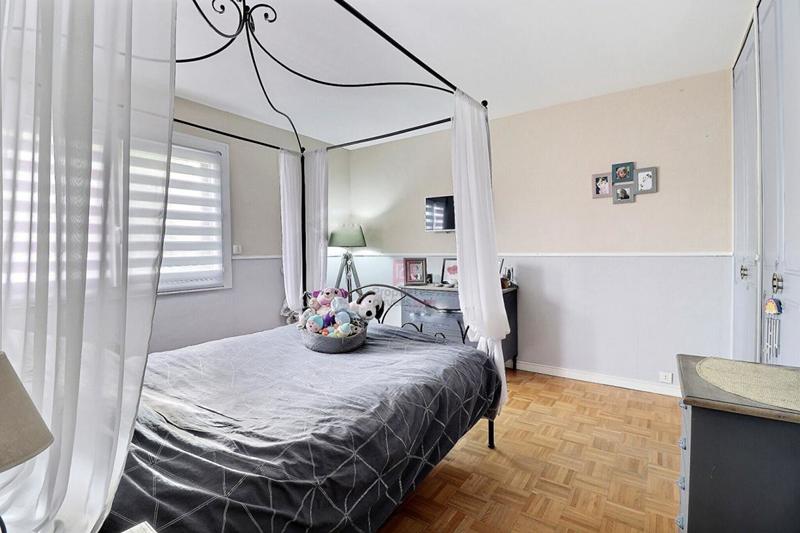 Maison - 97 m² - 5 pièces