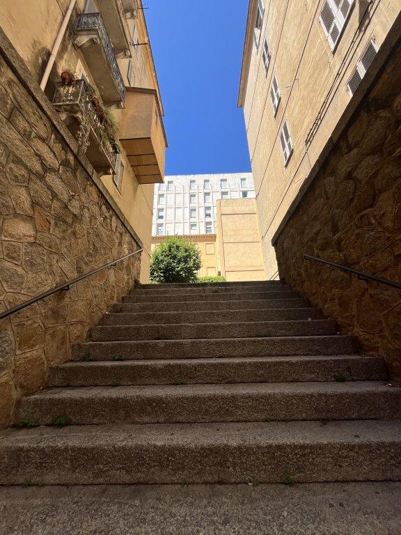 Appartement - 92 m² - 4 pièces