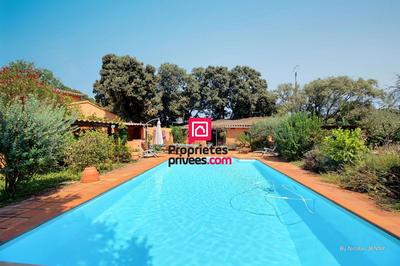 Maison - 227 m² - 6 pièces