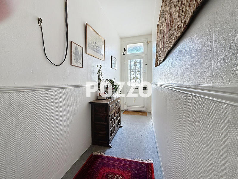 Maison - 157 m² - 8 pièces