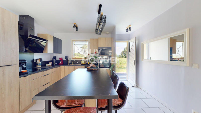 Maison - 118 m² - 6 pièces