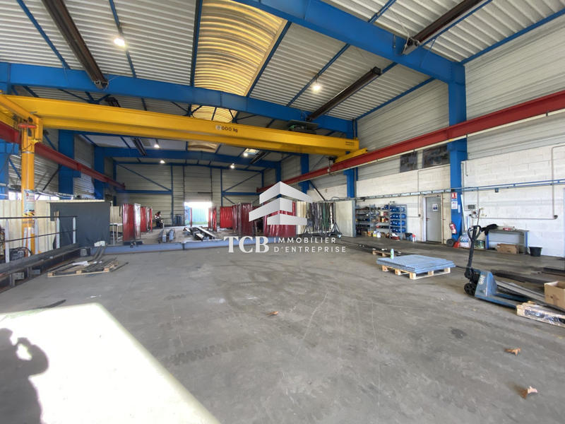 Local d'activités - 720 m²