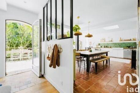 Maison - 258 m² - 8 pièces