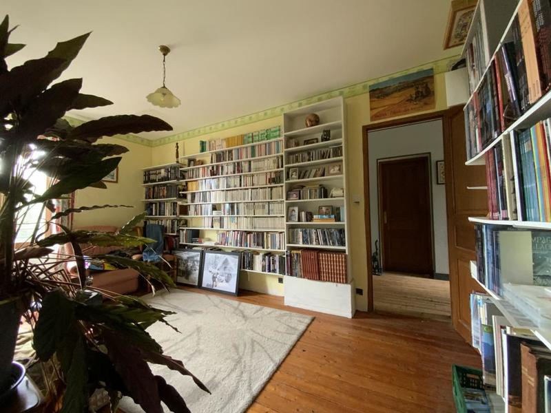 Maison - 235 m² - 9 pièces