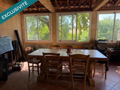 Maison - 102 m² - 4 pièces