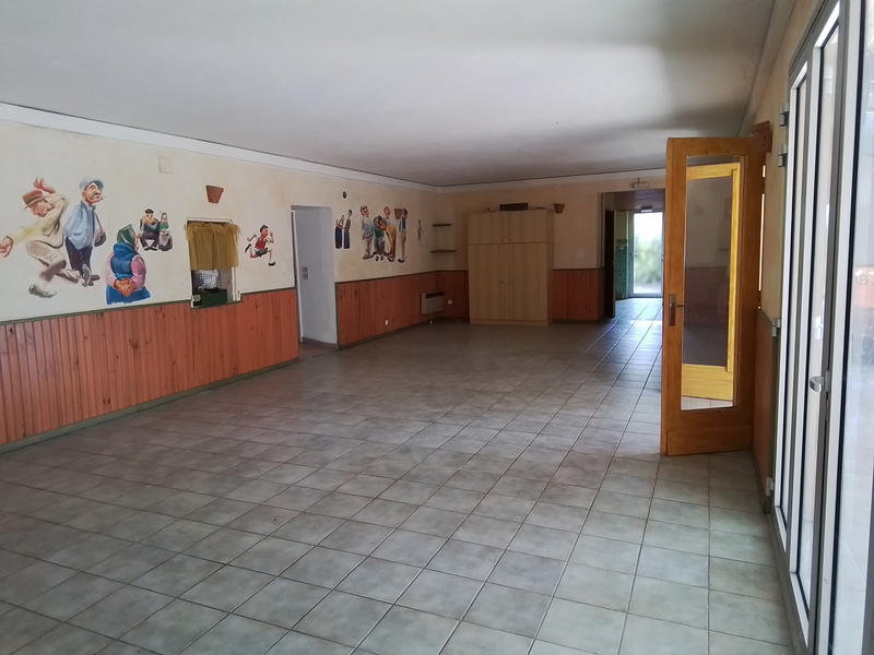 Propriété - 275 m² - 8 pièces