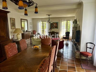 Villa - 330 m² - 7 pièces