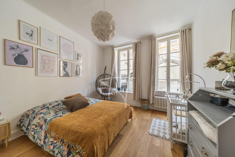 Appartement - 92 m² - 4 pièces