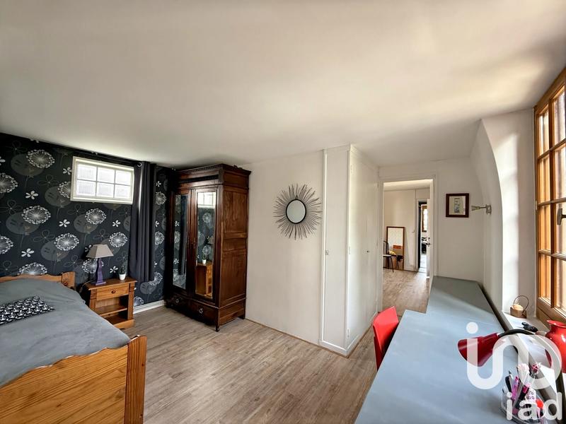 Maison - 255 m² - 10 pièces