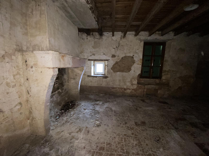 Maison - 240 m² - 8 pièces