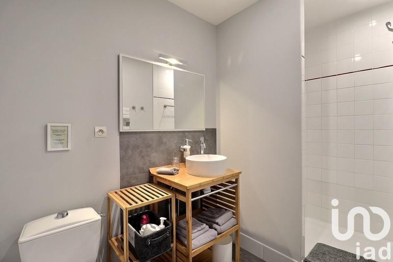 Maison - 260 m² - 7 pièces