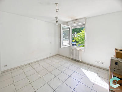 Appartement - 57 m² - 3 pièces