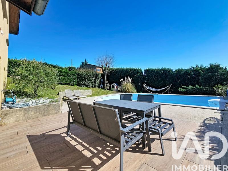 Maison - 96 m² - 4 pièces