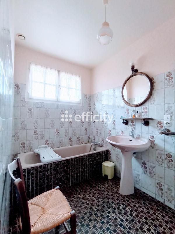 Maison - 92 m² - 5 pièces