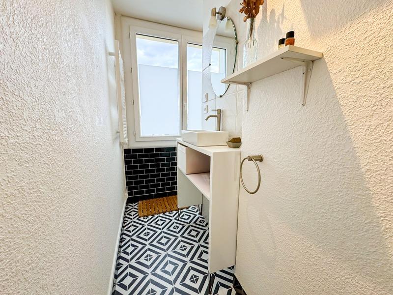 Appartement - 64 m² - 4 pièces