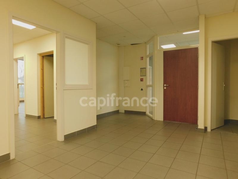 Bureau - 144 m² - 7 pièces