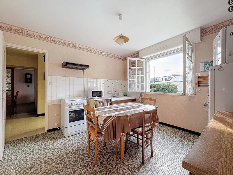 Maison - 105 m² - 4 pièces